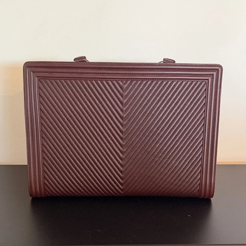 CHANEL Burgundy Large Chevron Tote - Picture 10 of 17